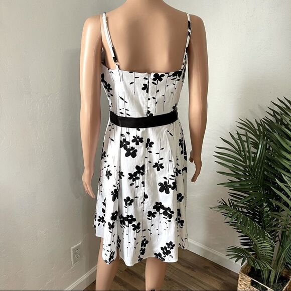 A.P.N.Y White Black Floral Summer Dress Sz 10 - Picture 4 of 13